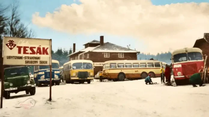 Chata na tesáku okolo roku